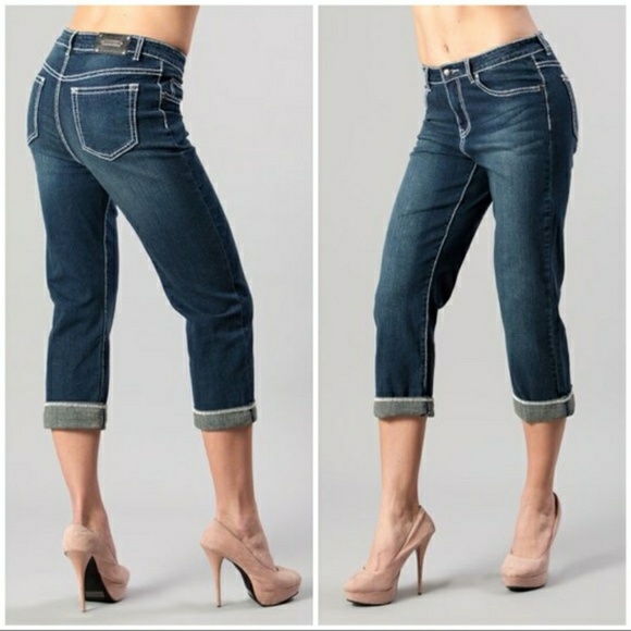 Tru Luxe Jeans Denim - Tru Luxe Richmond Boyfriend Rhinestone Crop Jeans